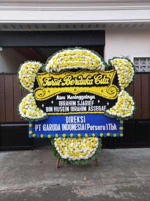 Papan Bunga Duka di Teluk Kenali