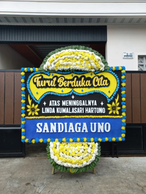 Papan Bunga Duka di Teluk Kenali
